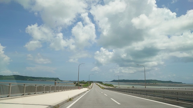 沖縄旅行　海中道路