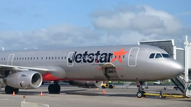 ジェットスターの国内便でケアンズ国際空港からメルボルン空港へ移動