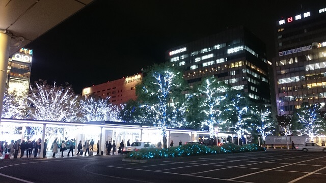 ＪＲ博多駅前のライトアップ