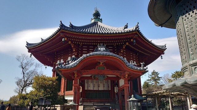 興福寺の南円堂（なんえんどう）