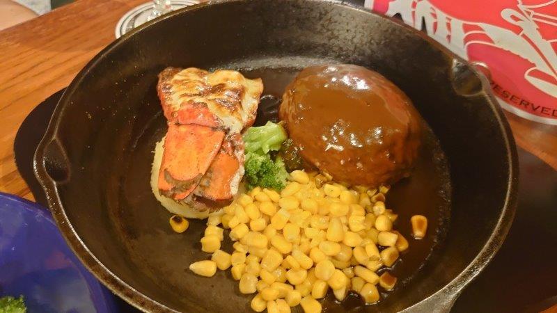 鎌倉のレッドロブスターで食べたテール黄金バーグ