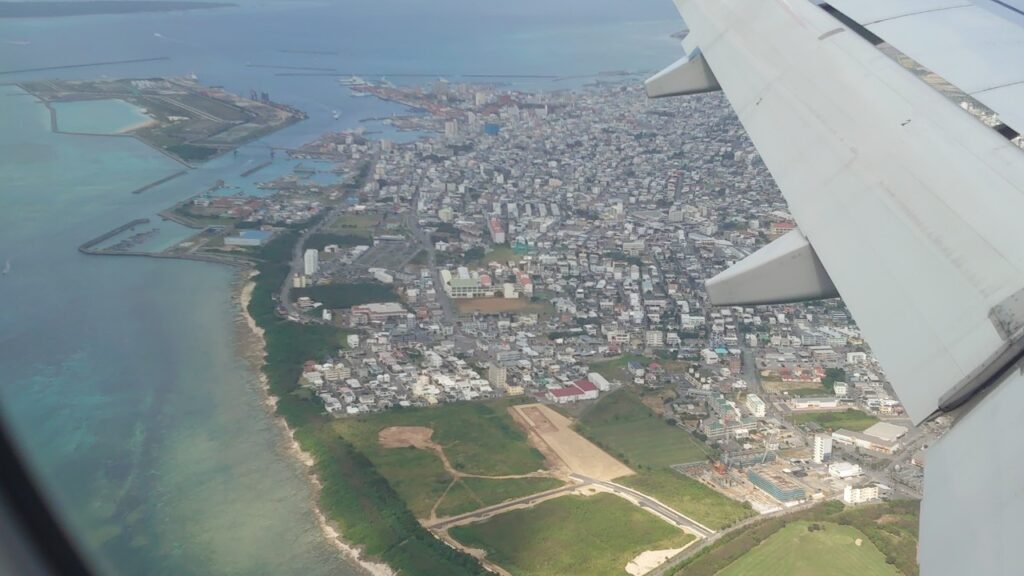 飛行機から見た石垣島の様子