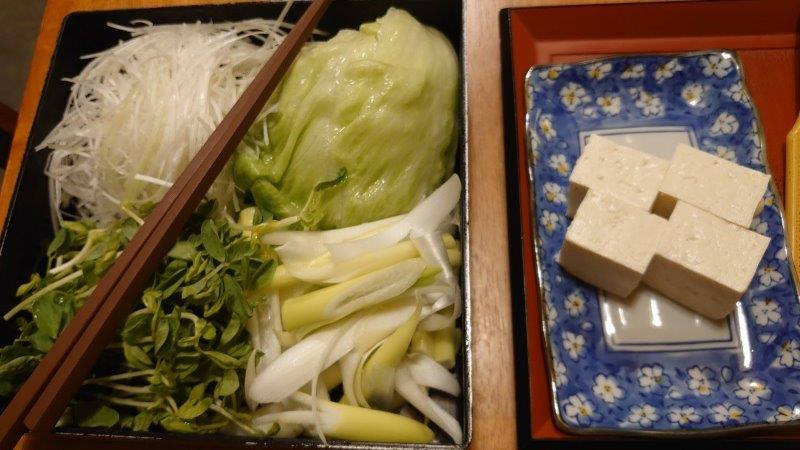 豚匠　宮古島邸で食べた野菜と豆腐