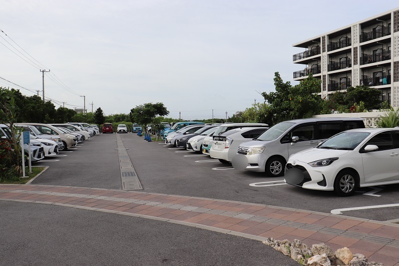 トリフィート宮古島リゾートの駐車場