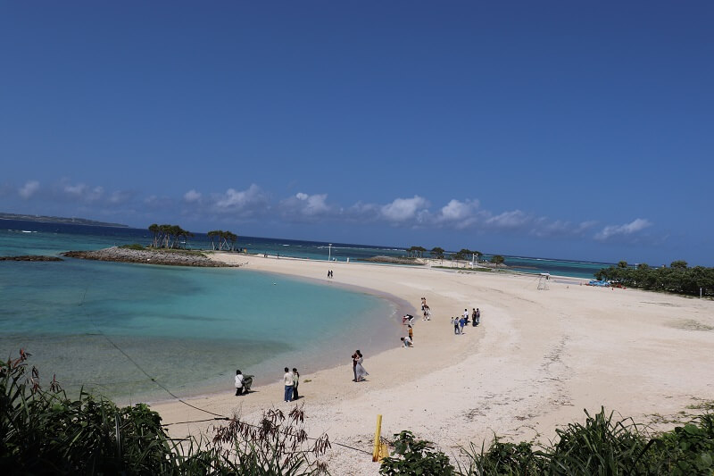 沖縄海洋博公園のエメラルドビーチ