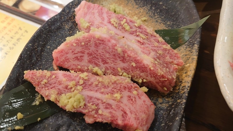 焼肉オリオンで食べた塩わさびカルビ