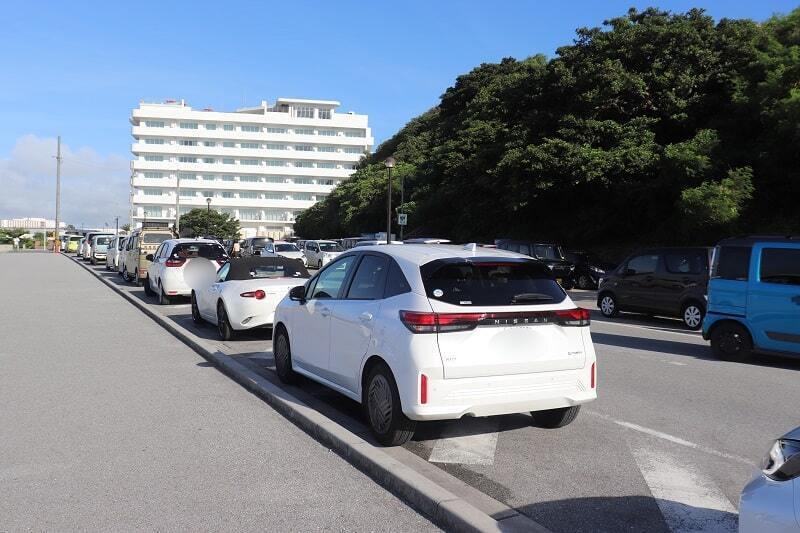 ウミカジテラスの周回道路での駐車