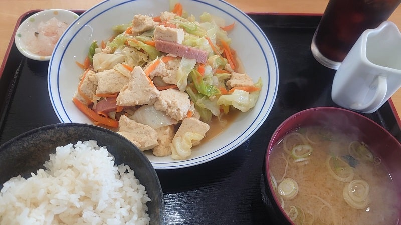 宮古島の一休で食べた料理