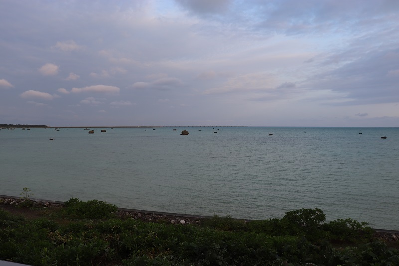 佐和田の浜 満潮