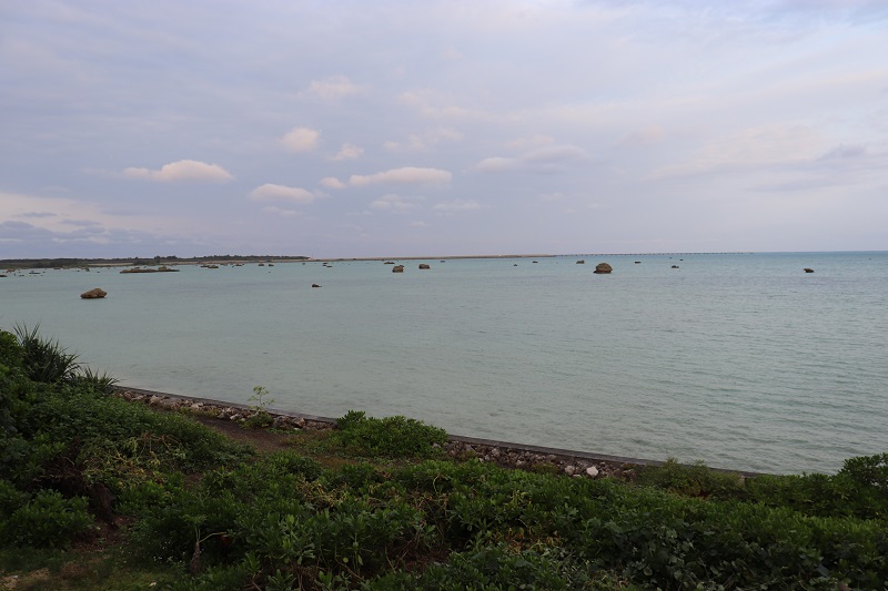 佐和田の浜 満潮