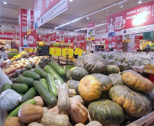 GOダナンの食品売り場