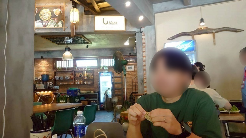 Món Quảng Bà Mua の店内の様子