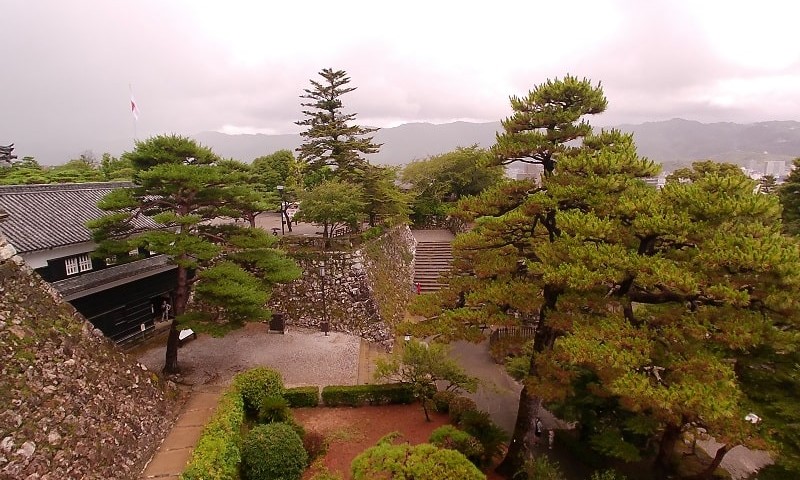 高知城の天守閣から見える景色